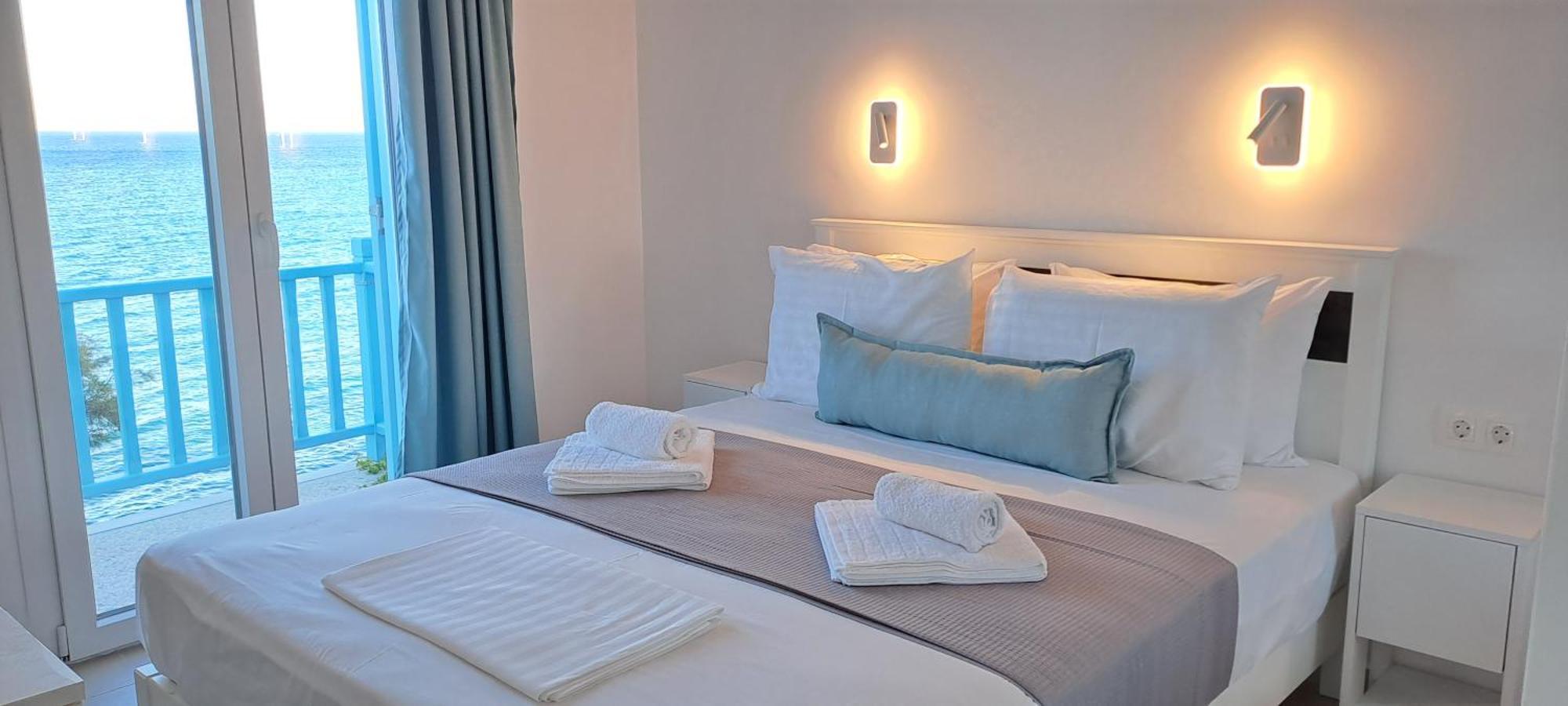 Dinas Inn Piso Livadi Bagian luar foto