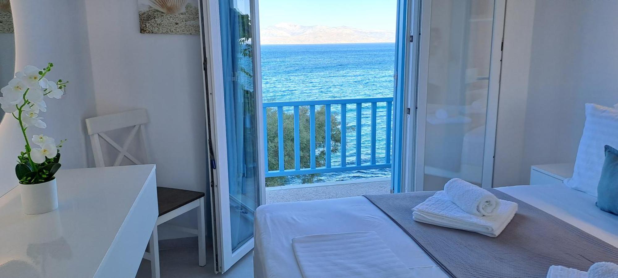 Dinas Inn Piso Livadi Bagian luar foto