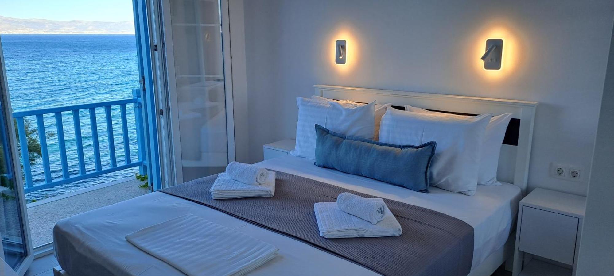 Dinas Inn Piso Livadi Bagian luar foto