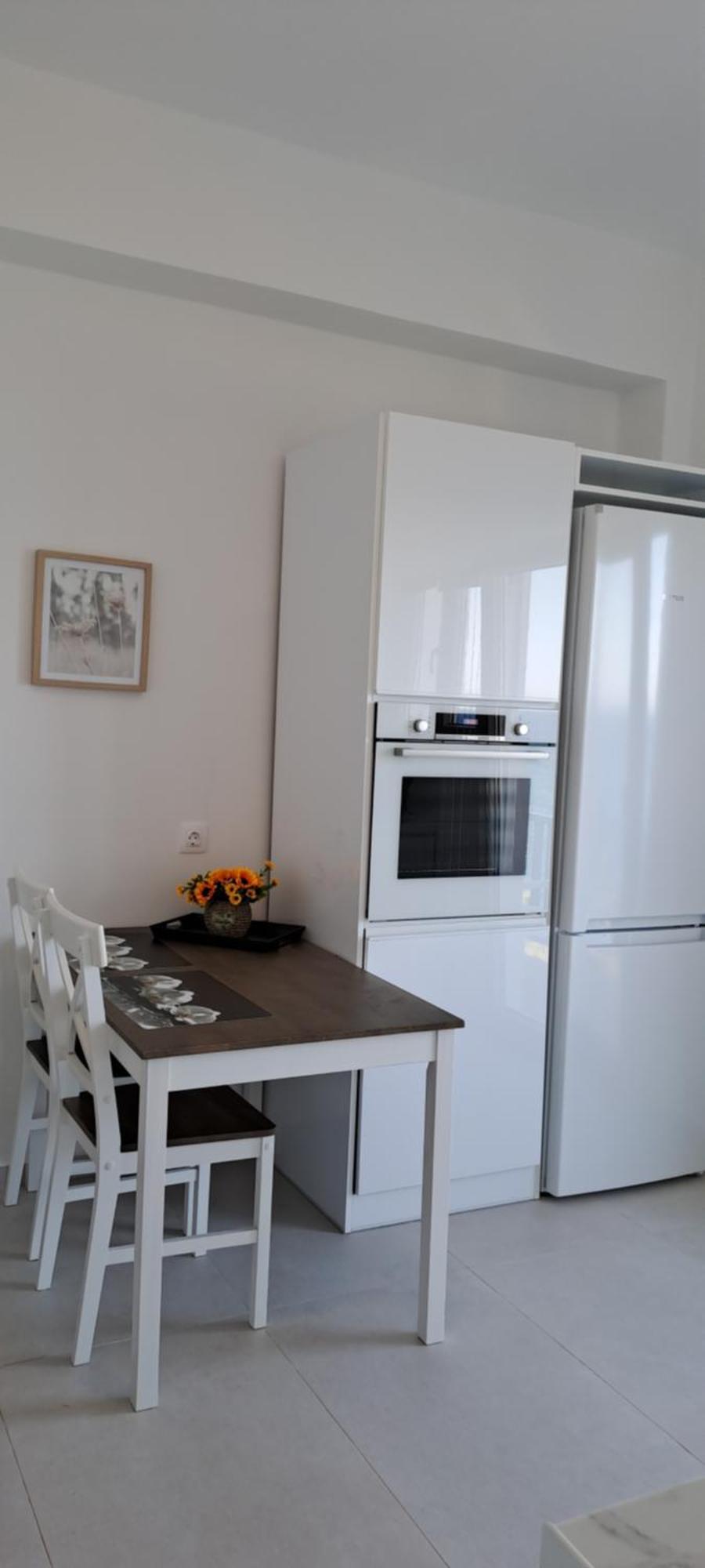 Dinas Inn Piso Livadi Bagian luar foto