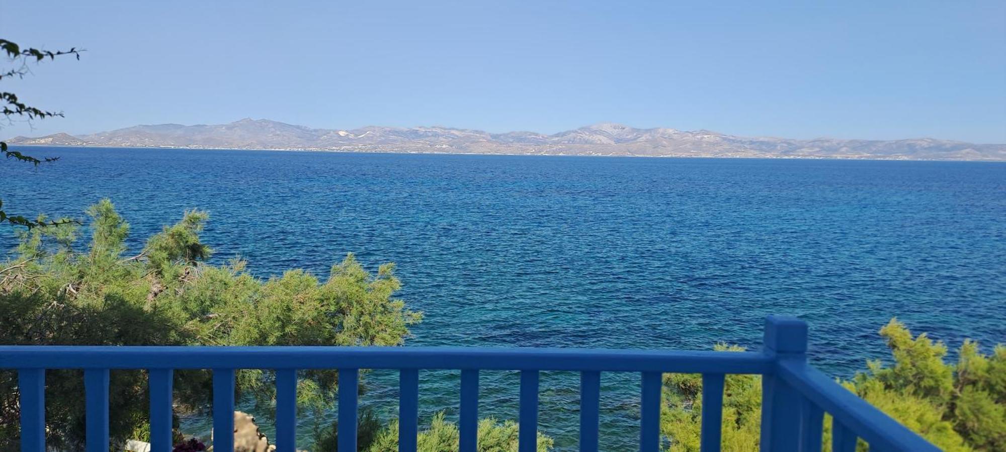 Dinas Inn Piso Livadi Bagian luar foto